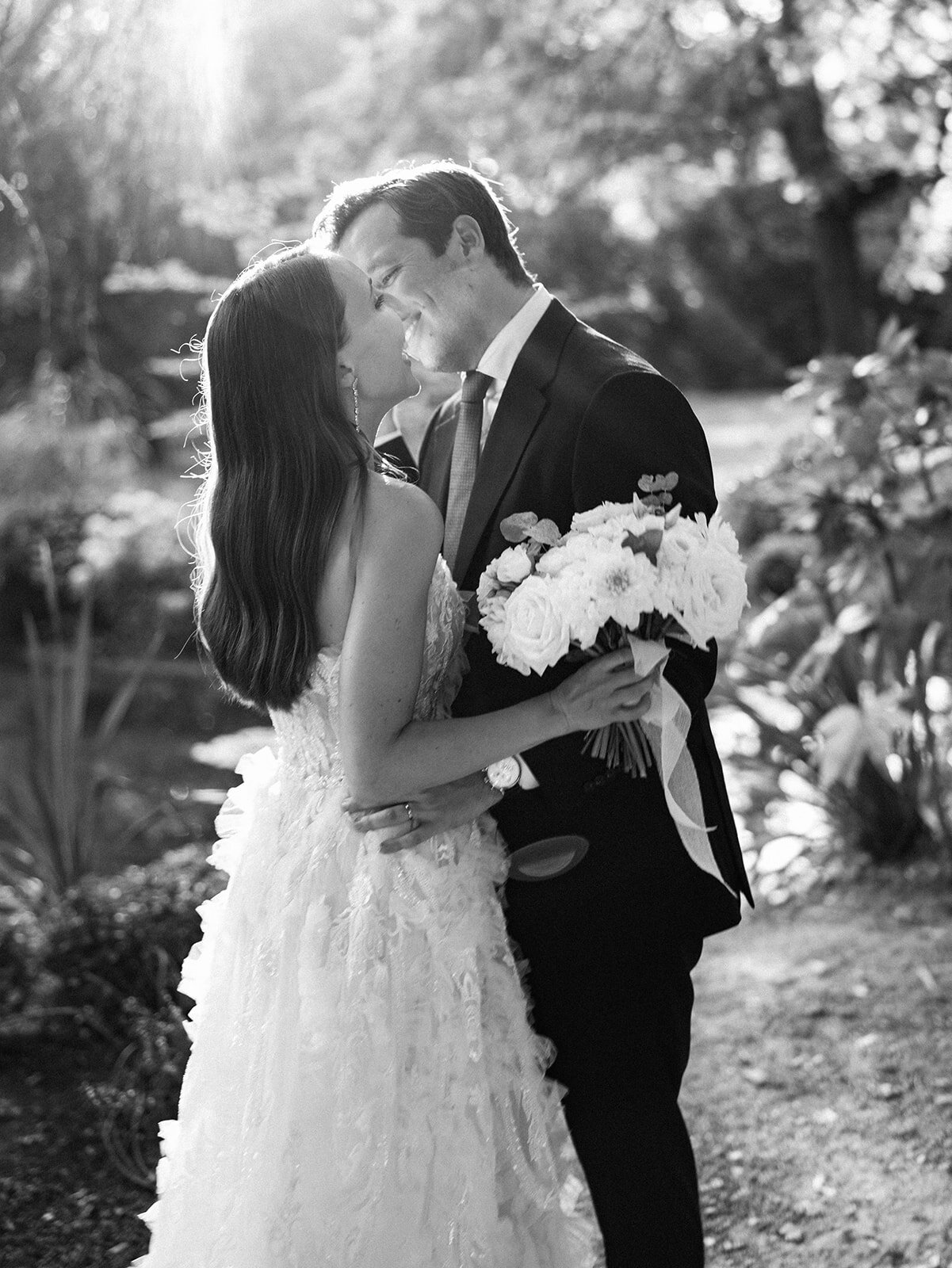partners-in-love-by-coco-destination-wedding-chateau-des-3-fontaines-couple4